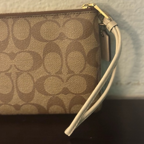 Coach Brown Signature Coated Canvas Double Corner Zip Wallet Wristlet/Purse - Picture 3 of 15